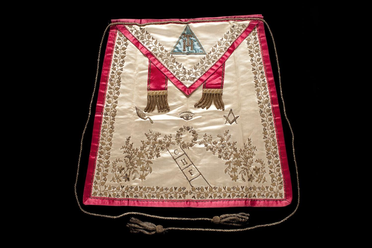 Learn about freemasonry Why do freemasons wear an apron? Museum of